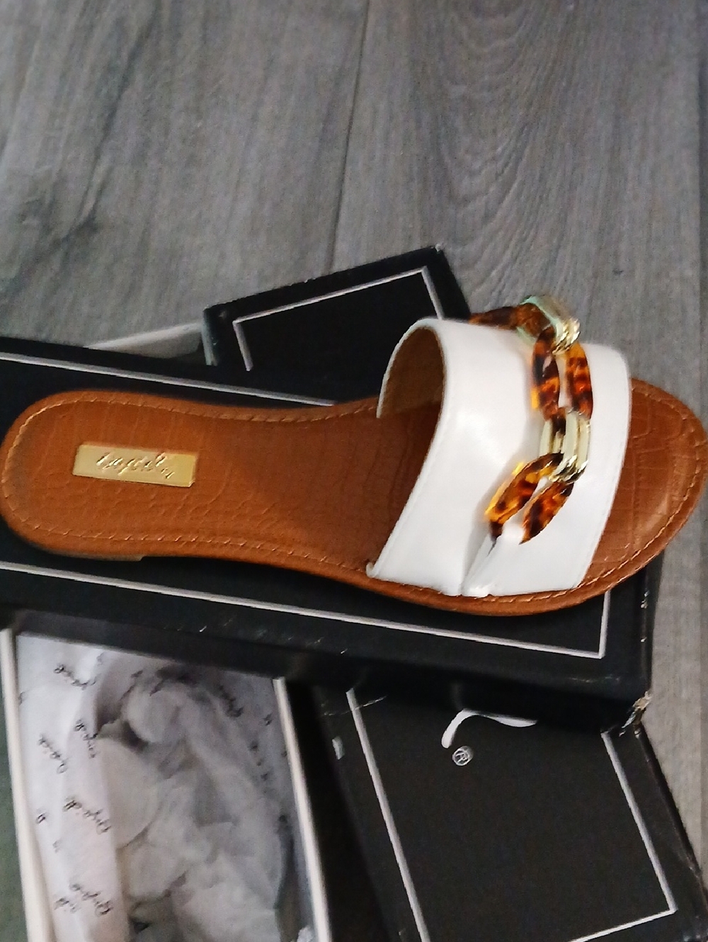 Qupid White Slide Sandal with Tortoiseshell & Gold Chain